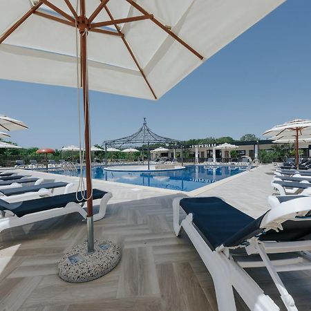 Imperial Family Resort Ulcinj Exteriör bild