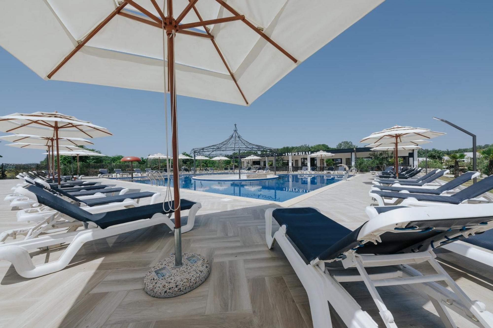 Imperial Family Resort Ulcinj Exteriör bild