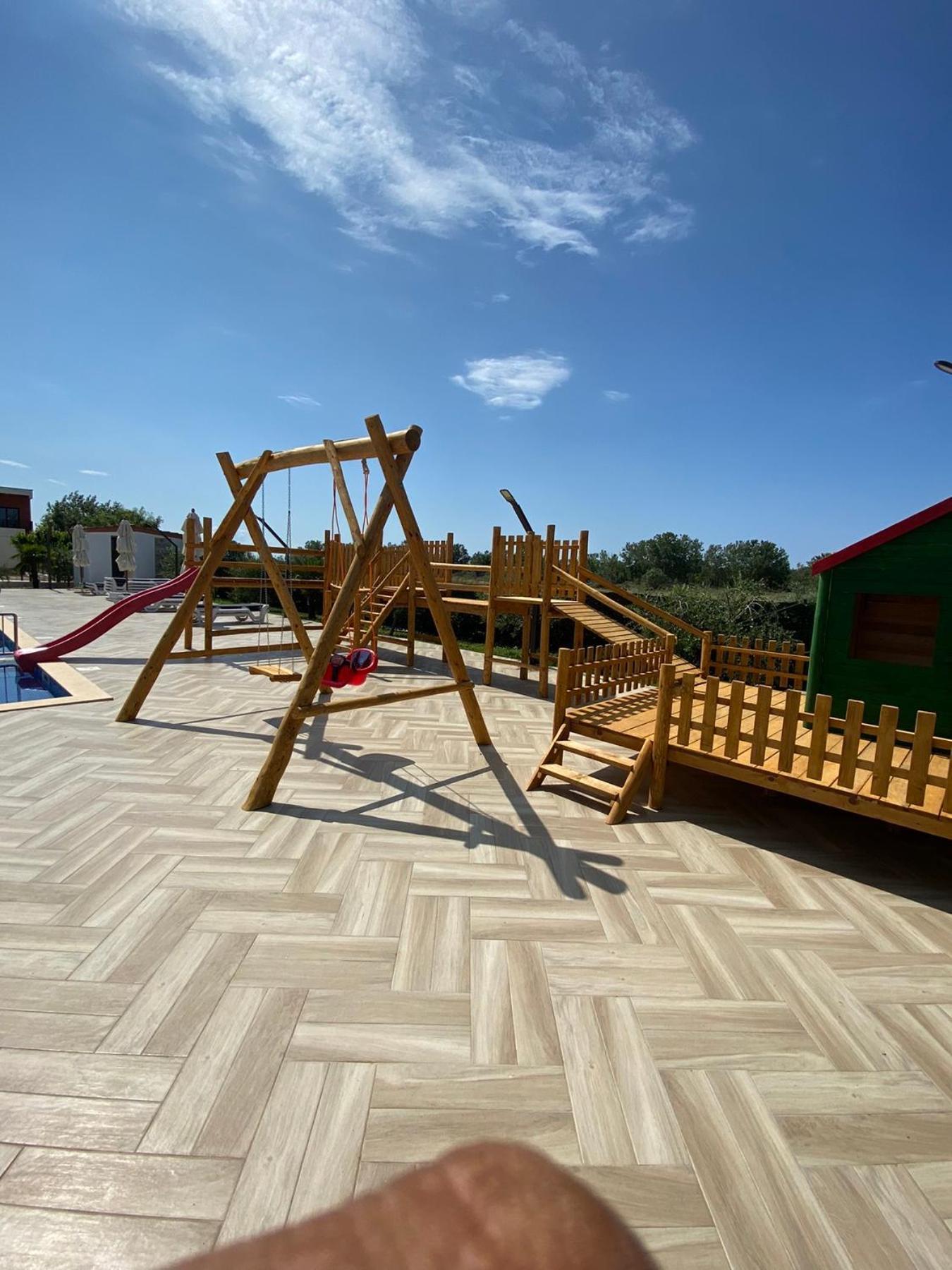 Imperial Family Resort Ulcinj Exteriör bild